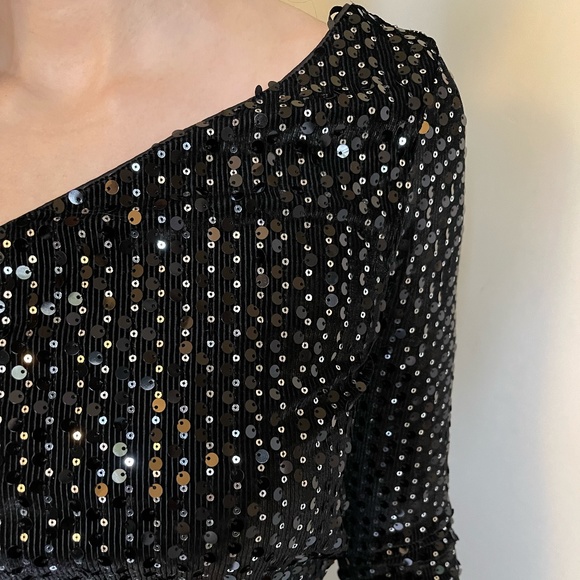 Mango one sleeve top with sequins - Picture 2 of 3